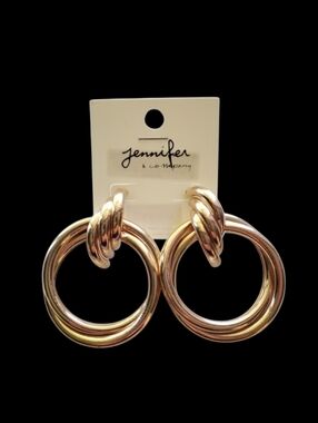 Twisted Hoop Earrings - Retro